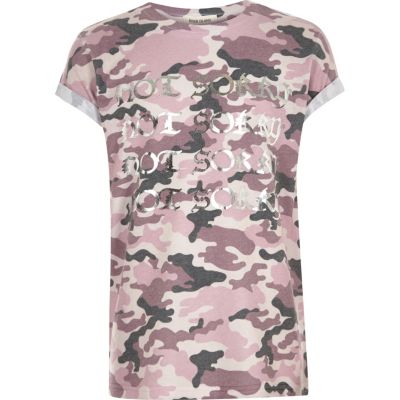 Girls pink camo not sorry T-shirt